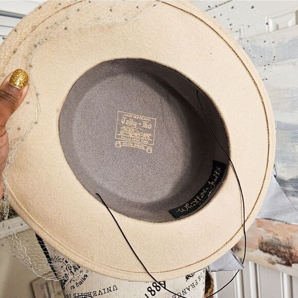 VTG 1920's Whittelts Jurte Tally Ho Mesh Dots Fascinator Wool Statement Hat. - Picture 7 of 16